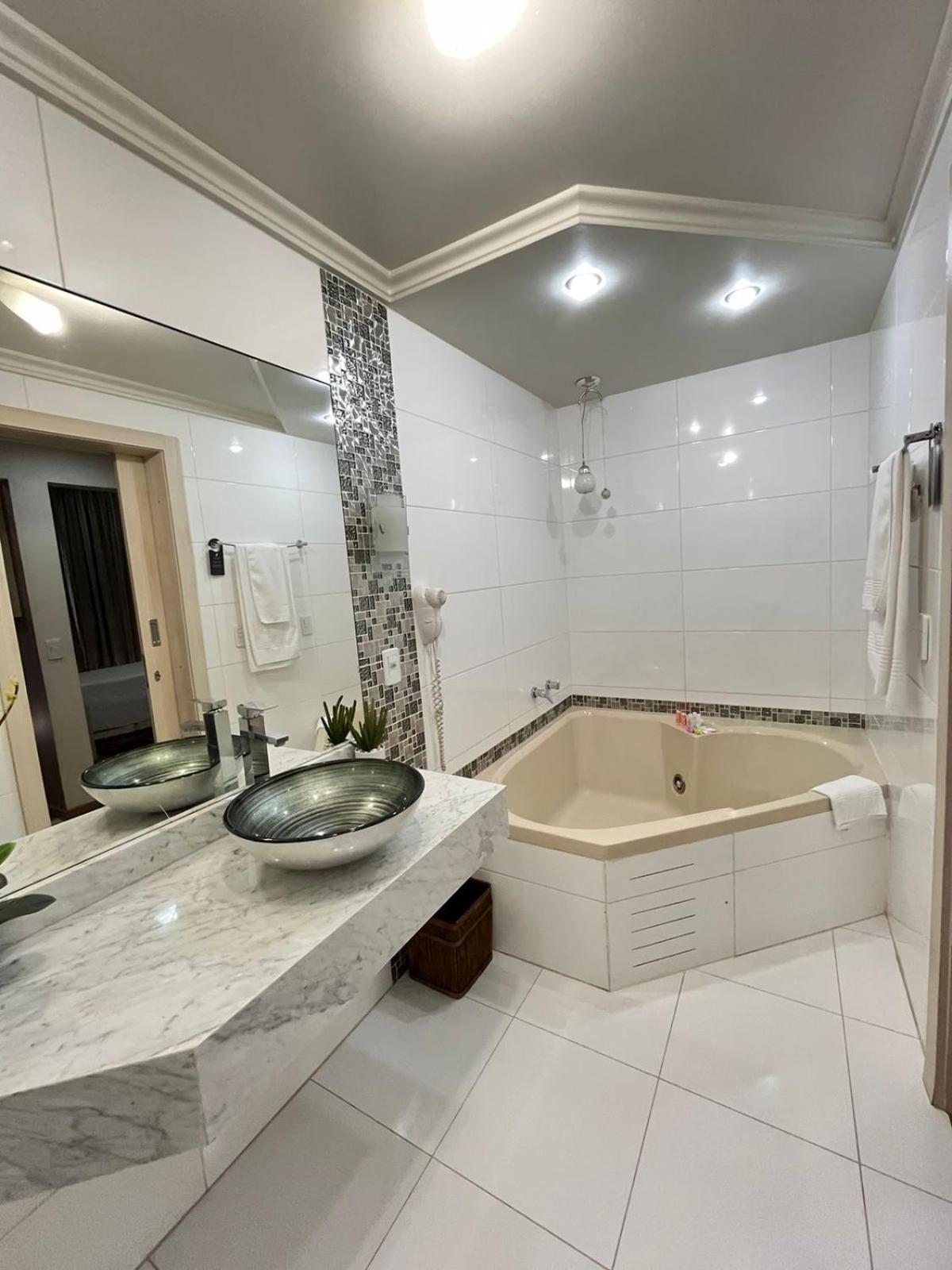 Regente Hotel Pato Branco Dış mekan fotoğraf